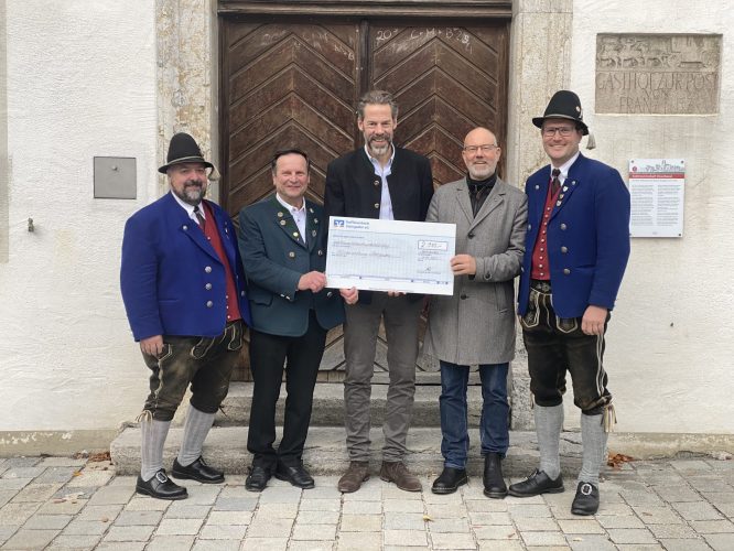 2025_Spendenuebergabe